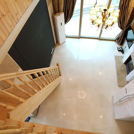 Moon On The Cloud Villa Yeongwol Exterior photo