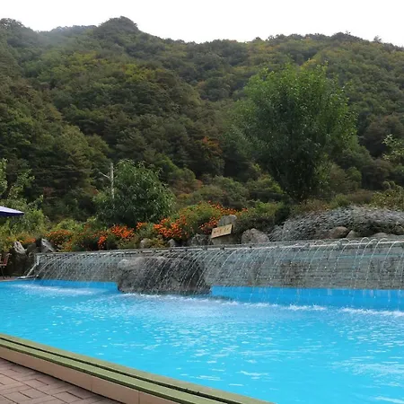 Moon On The Cloud Villa Yeongwol Exterior photo